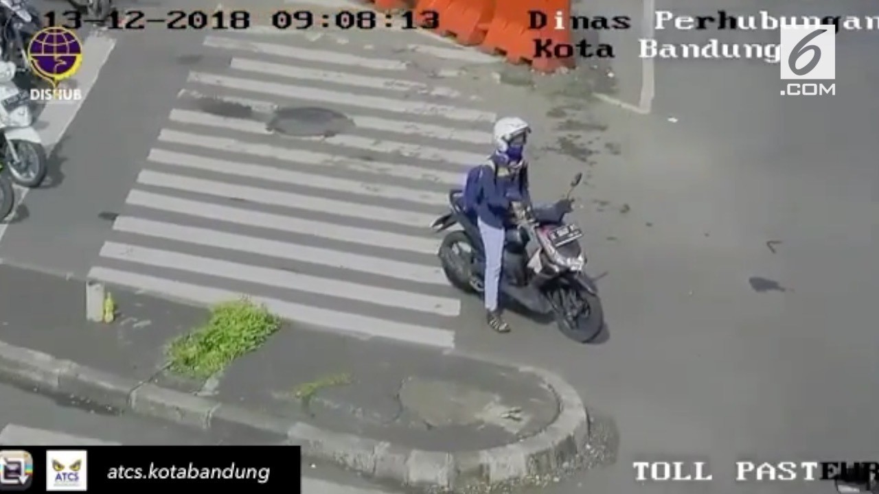 Streaming Pesan Kocak Ridwan Kamil Untuk Pengendara Motor Vidiocom