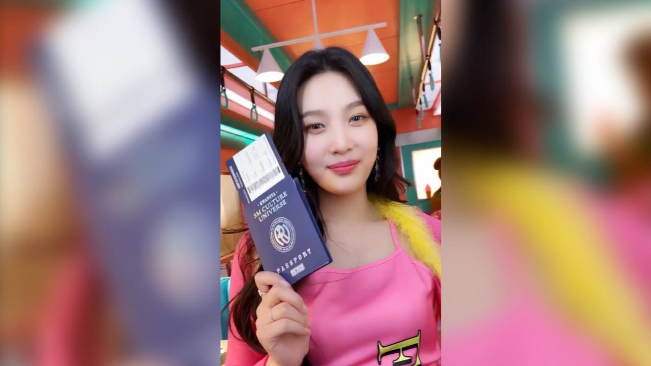 Lights, Camera, ‘POSE’! SMTOWN LIVE 2022 Vidio