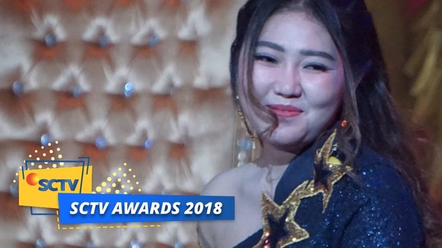Streaming Via Vallen Meraih Bintang Sctv Awards 2018 Vidio Com