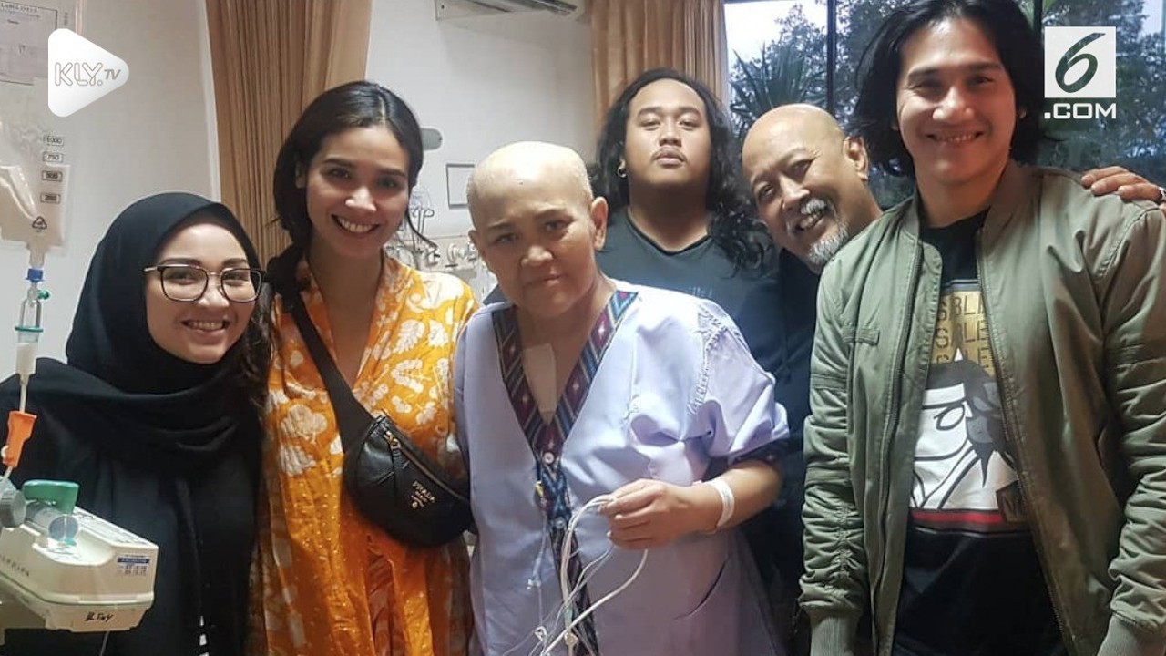 Streaming Istri Indro Warkop Meninggal Dunia Akibat Kanker | Vidio