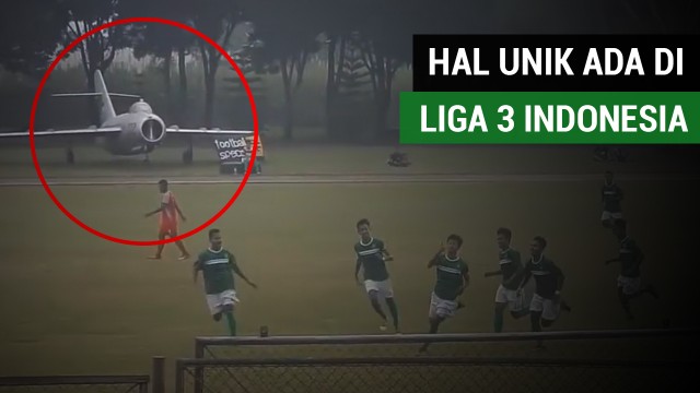 Streaming Hal Unik Yang Terjadi Di Liga 3 Indonesia Ada Pesawat Parkir Di Pinggir Lapangan Vidio