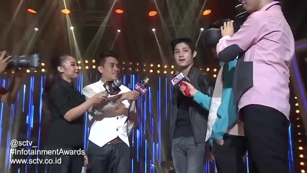 Streaming Aurel Hermansyah Yang Kumau Infotainment Awards 2016 Vidio Com Dapatkan lirik lagu lain oleh krisdayanti di kapanlagi.com. aurel hermansyah yang kumau infotainment awards 2016