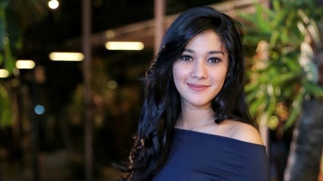 25 Inspirasi Keren Model Baju Naysila Mirdad Difilm Orang Ketiga Maria Space