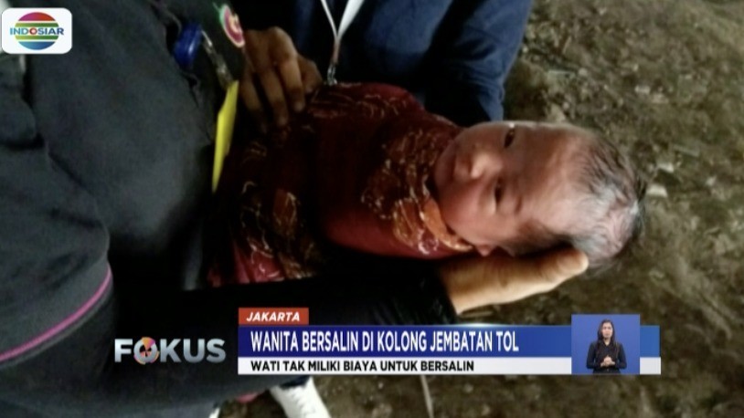 Gelandangan Lahirkan Anak Di Kolong Jembatan Tol Rawa Buaya Cengkareng Fokus Vidio Com