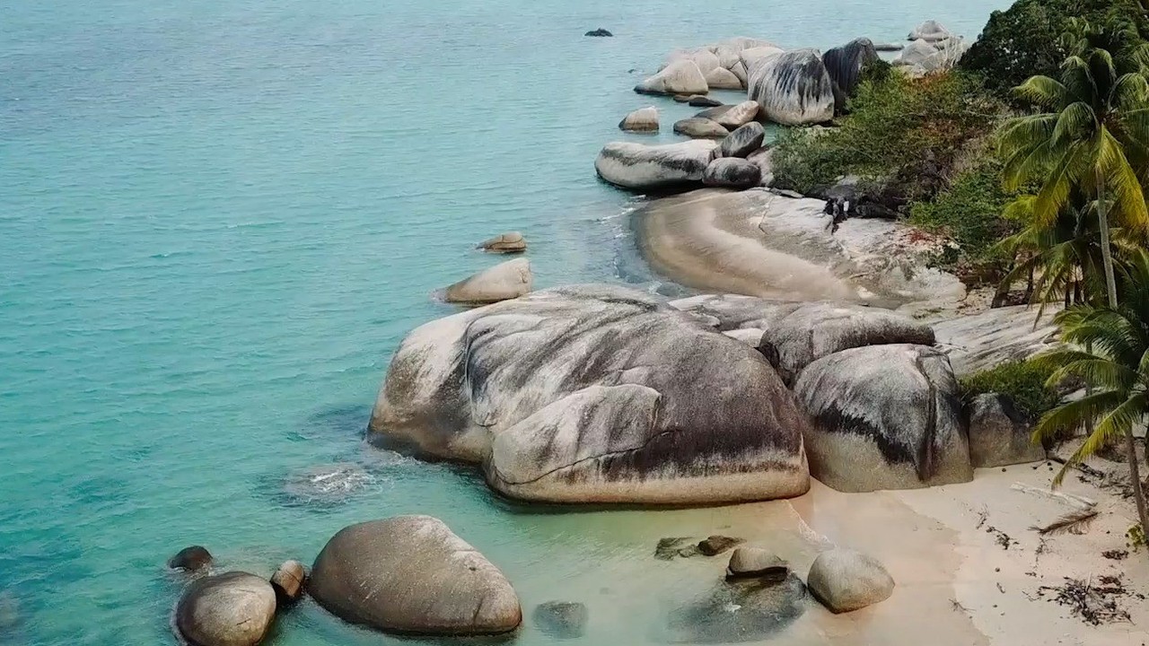 Streaming Pantai Batu Kasah, Kepulauan Riau. | Vidio