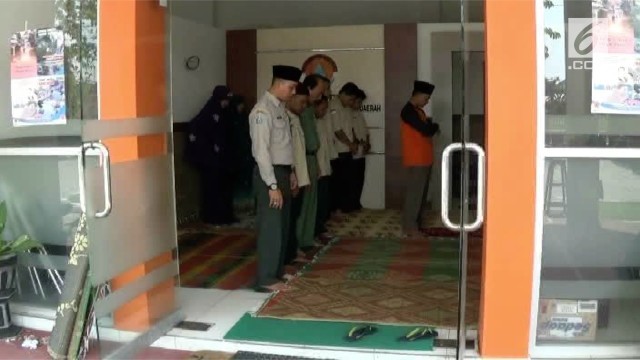 Https Www Vidio Com Watch 778771 Delapan Jenazah Korban Heli Basarnas Jatuh Diserahterimakan Liputan 6 Petang Https Cdn Production Thumbor Vidio Akamaized Net Fzg1pnlmpuqw7tayoenze4dwdzc 640x360 Filters Quality 90 Vidio Web Prod