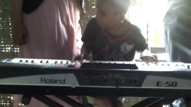 ANDRY anak  Tuna Netra Jago main Piano Musik  Buat Kita 