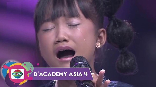 Streaming Zainatul Hayat Ina Dalam Lagu Muara Kasih Bunda Para Komentator Menangis Da Asia Vidio Com