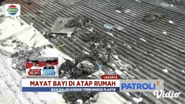 Streaming Jenazah Bayi Ditemukan Terbungkus Plastik  di Atap  Rumah  Kontrakan Patroli Vidio com