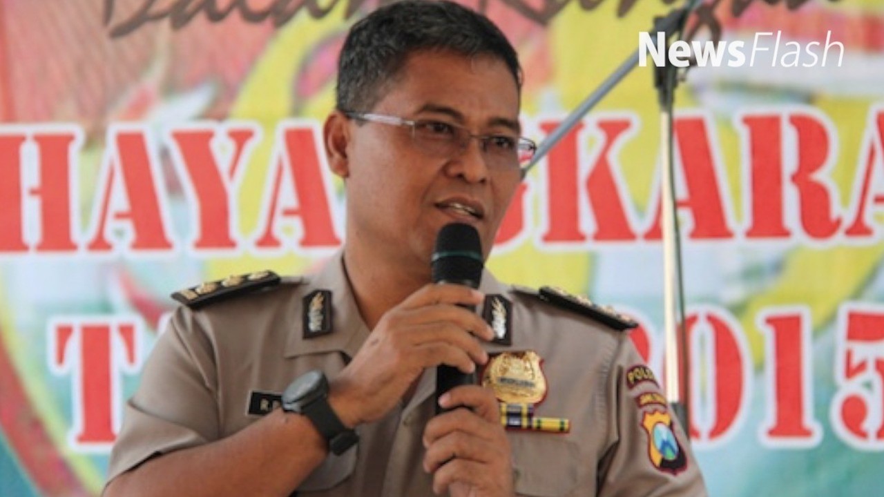 Streaming NEWS FLASH: Polisi Buru Pengunggah chat mesum ...