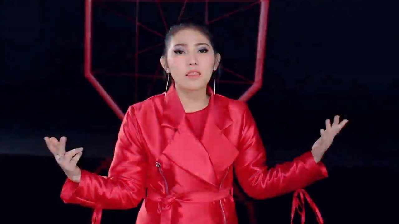 Streaming Via Vallen Meraih Bintang Official Music Video Vidio Com essential via vallen official music video via vallen meraih bintang official music video