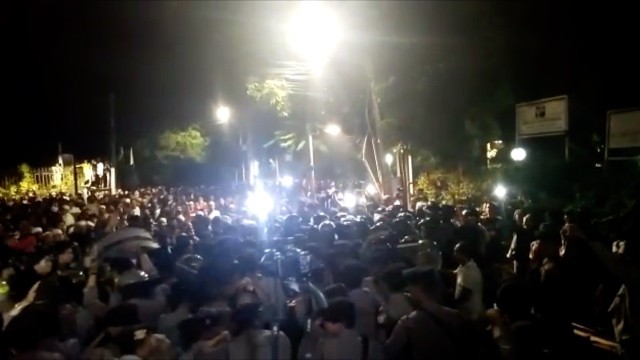 Https Www Vidio Com Watch 851868 Myanmar Vs Indonesia Aff U18 Championship 2017 Https Cdn Production Thumbor Vidio Akamaized Net Qtarznvtbybhjl Vs0uhdtvvtfk 640x360 Filters Quality 90 Vidio Web Prod Video Uploads Video Image 851868