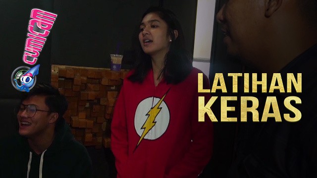 Streaming Pre Recording Lagu Berpisah Itu Mudah Rizky Febian Dan Mikha Hafal Keras Vidio Com