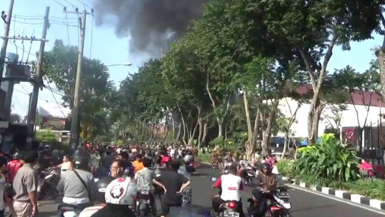 Streaming Liputan 6 Siang - 15/05/18 | Vidio