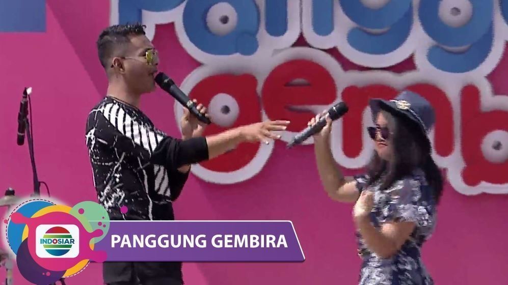 Streaming Buat Yang Sedang Jatuh Cinta Gamma 1 Cinta Pertama Panggung Gembira Pangandaran Vidio Com Download lagu mp3 & video: buat yang sedang jatuh cinta gamma 1 cinta pertama panggung gembira pangandaran