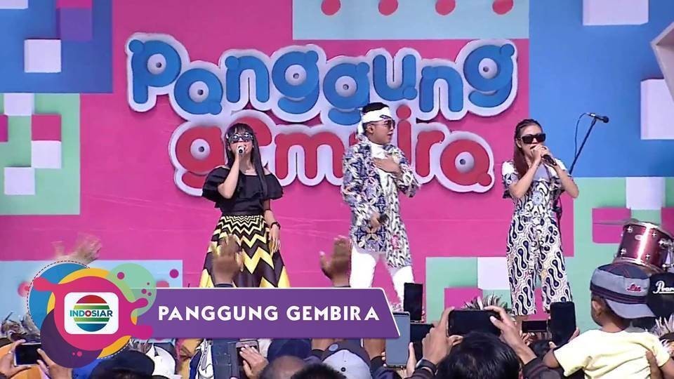 Streaming Ahe Ahe Ahe Rara Lida Putri Da Jirayut Daa Disana Menanti Disini Menunggu Bikin Goyang Panggung Gembira Karanganyar Vidio