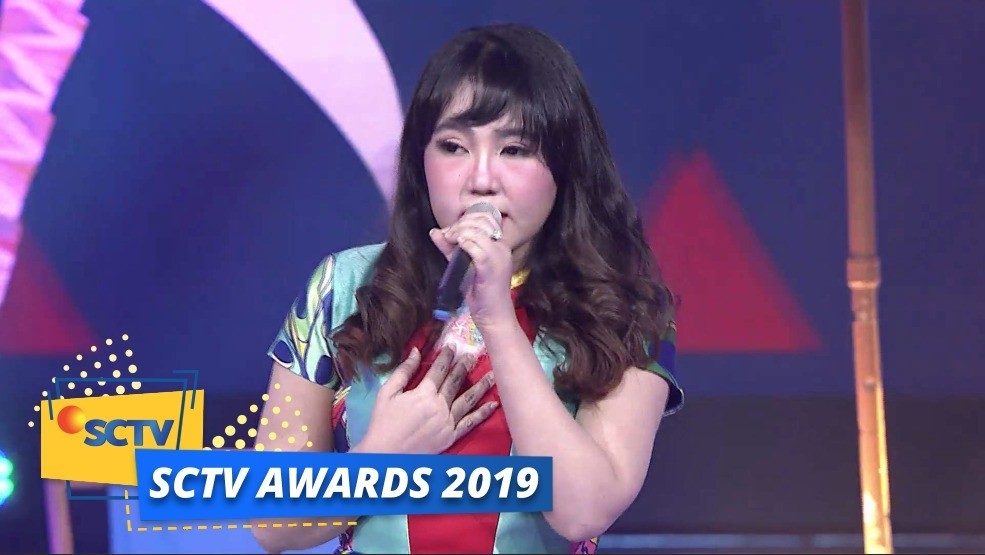 Streaming Via Vallen Selow Sctv Awards 2019 Vidio Com