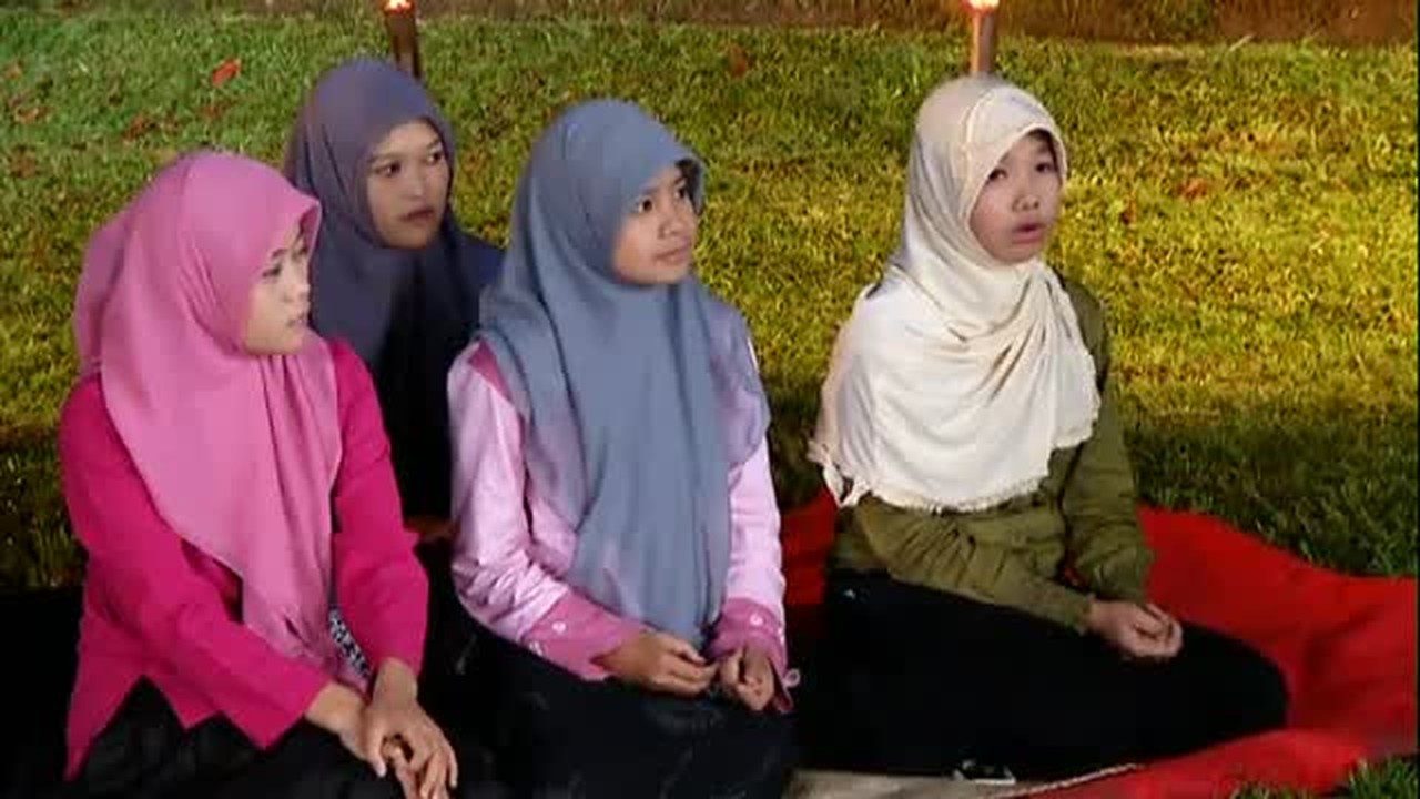 Streaming Pesantren & Rock n Roll - Pesantren & Rock n ...