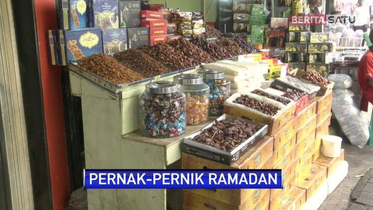 Toko Kurma di Tanah Abang Banjir Pembeli - BeritaSatu | Vidio