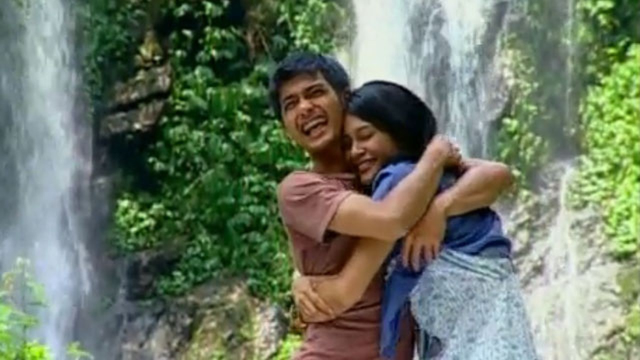 Streaming Jatuh Cinta Manis Rasanya Vidio