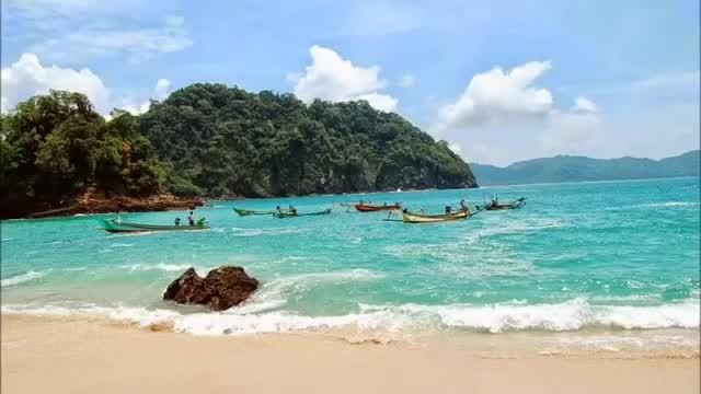 10 Pantai Indah Di Jawa Timur