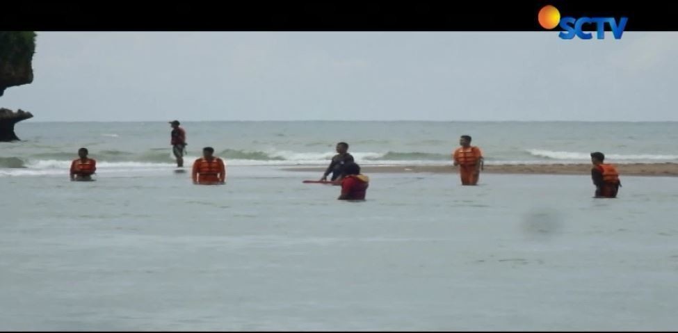 Pelajar Hilang Terseret Ombak Di Pantai Baron Gunung Kidul