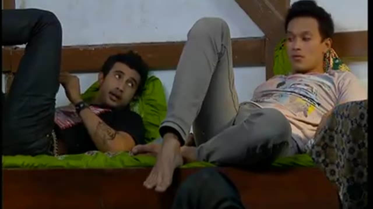 Nonton Sinetron Pesantren & Rock n Roll Episode 7 - Vidio.com