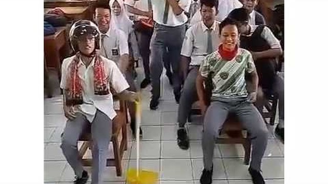 Bus Challenge 3 Anak Sekolah Di Dunia Dari Afrika Yang