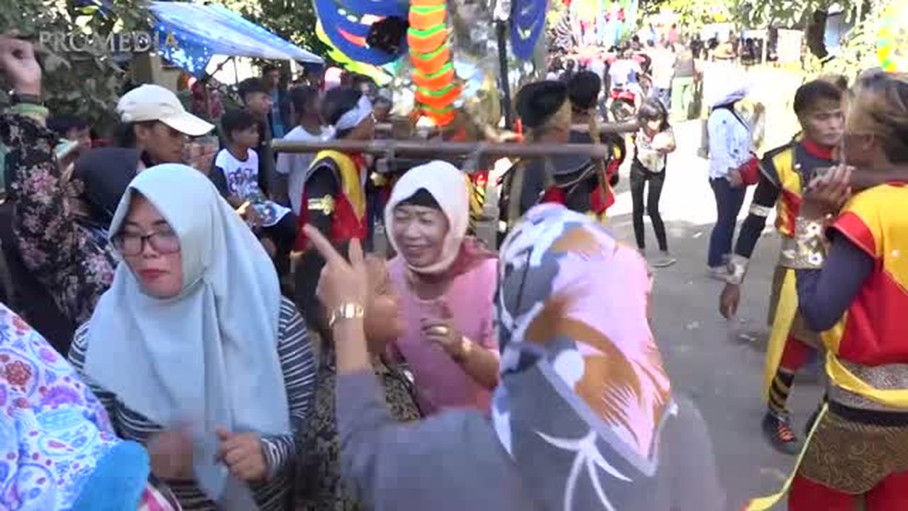 Streaming Dayuni Janda Ayu Jarang Di Kelon Vidio Com Menuju 70k subscriber koplo time membagikan tutorial/cara bermain kendang dangdut & koplo bersama beny sonata. dayuni janda ayu jarang di kelon