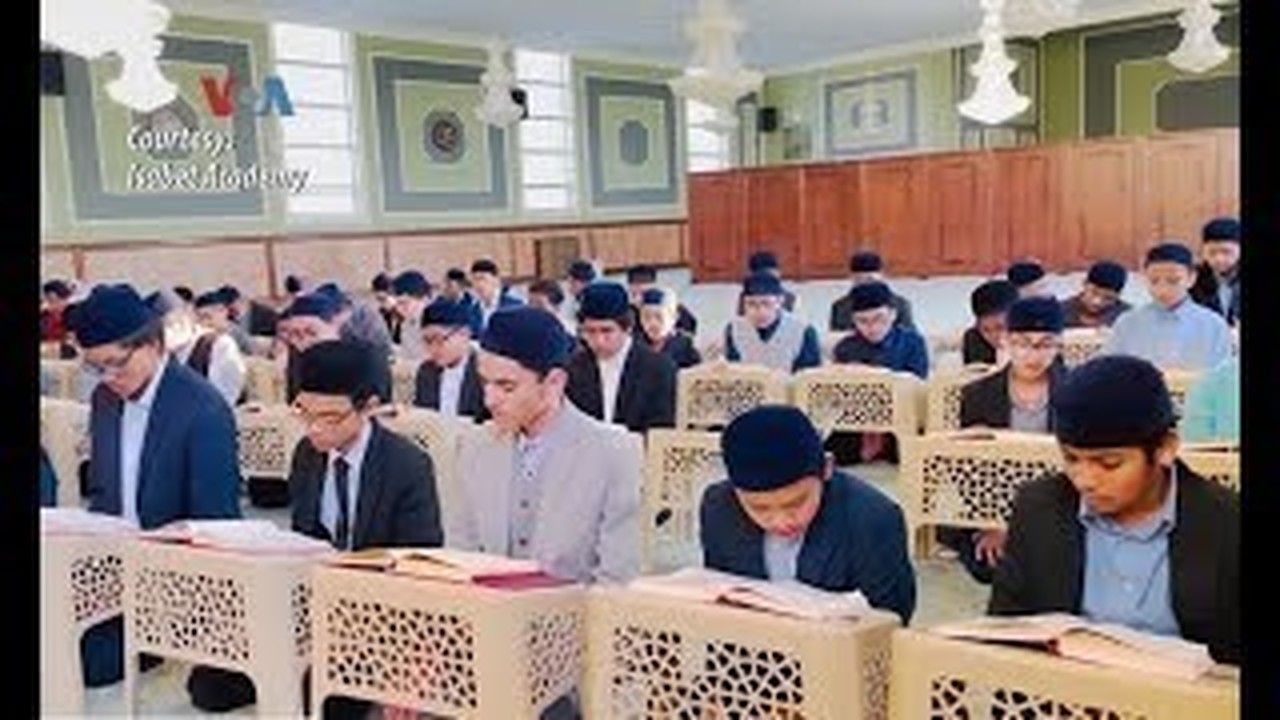  Belajar Agama  Islam di Pondok Pesantren Isabet Academy 