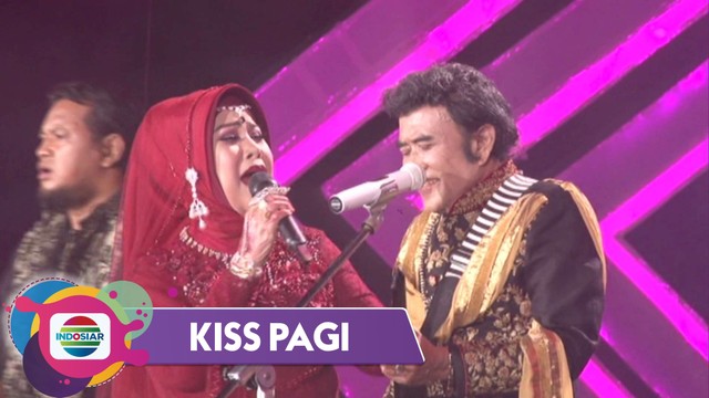 Streaming Kiss Pagi Duet Maut Elvy Sukaesih Dan Rhoma Irama Di Puncak Semarak Indosiar Surabaya Vidio Com Tabir kepalsuan rhoma irama (cover)rosad irama familys group mp3 duration 6:16 size 14.34 mb / zmstudio depok 9. kiss pagi duet maut elvy sukaesih dan rhoma irama di puncak semarak indosiar surabaya