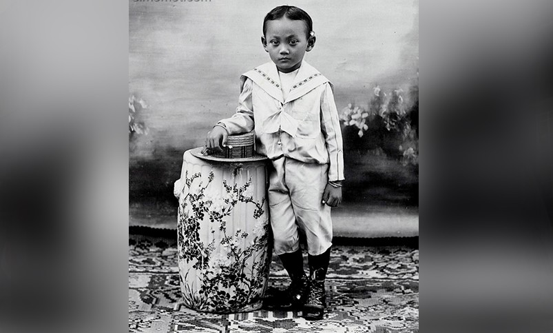 Streaming Kisah Hidup Anak Tunggal Ra Kartini Vidio