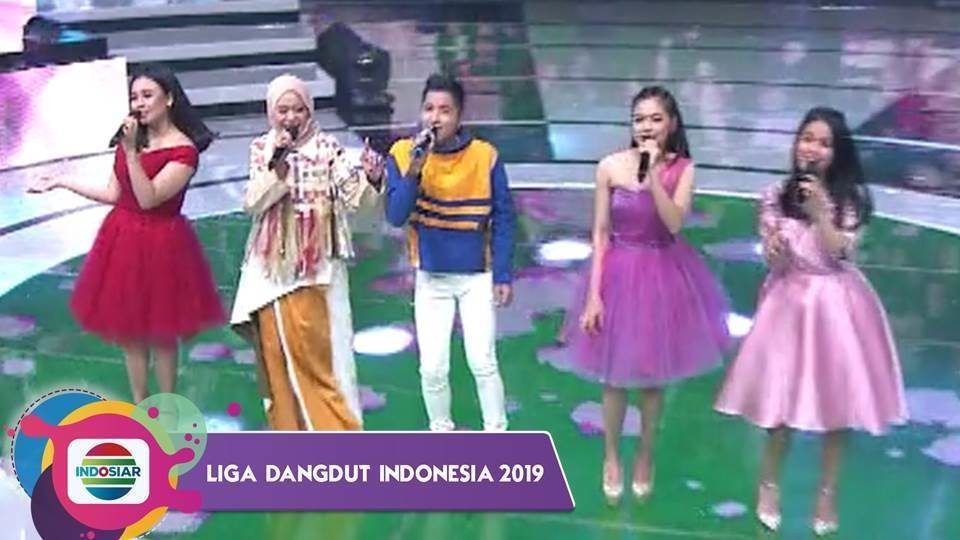 Streaming Cantik Cantik Lesty Putri Aulia Rara Jangan Tunggu Lama Lama Bergoyang Abc Dance Bareng Jirayut Vidio Com Kumpulan foto putri lesti dan rizkiridho. cantik cantik lesty putri aulia rara jangan tunggu lama lama bergoyang abc dance bareng jirayut