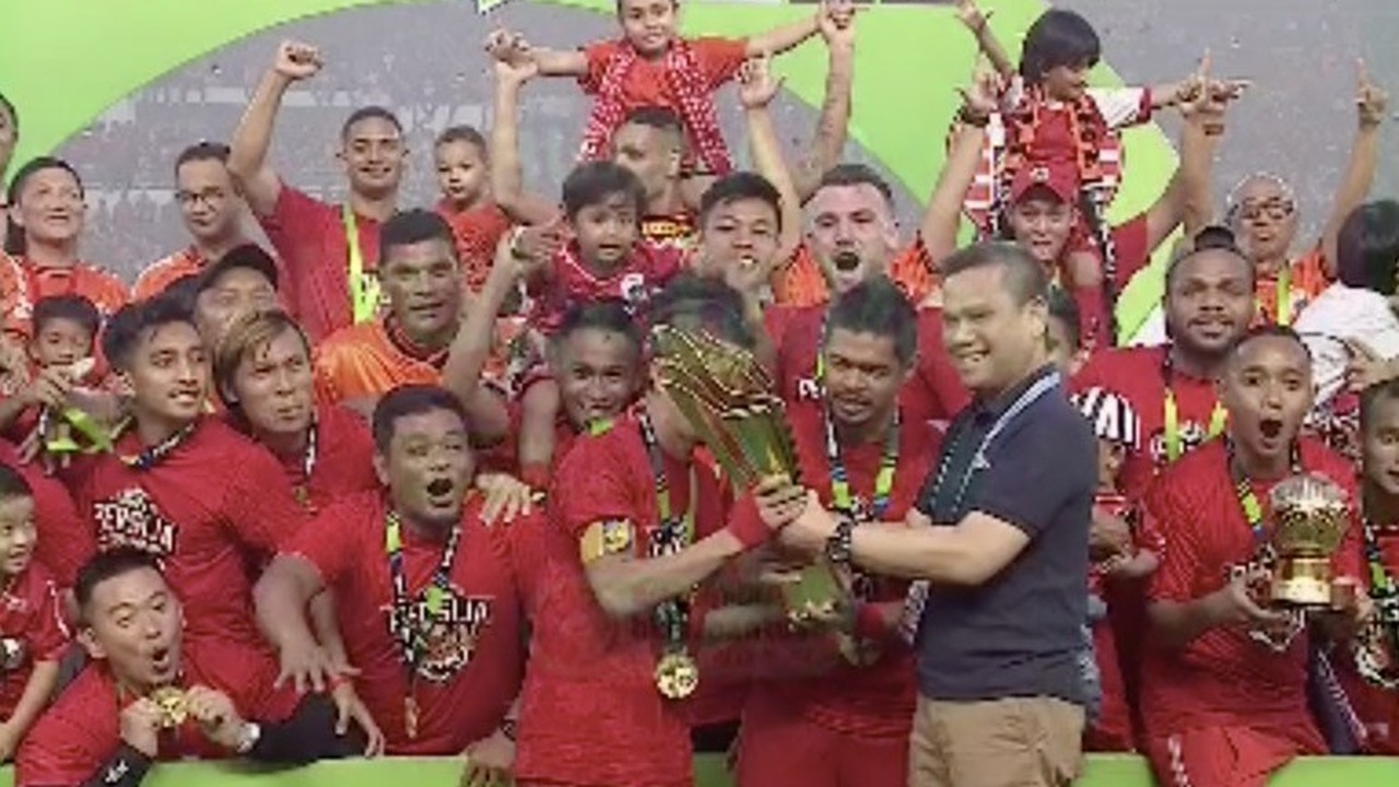 Streaming 17 Tahun Menanti, Akhirnya Persija Juara Liga 1 ...