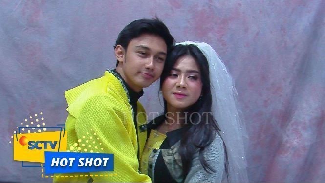 Streaming Nuansa Romatis Di Pinggir Pantai Jadi Saksi Pertunangan Hito Dan Feli Hot Shot Vidio Com