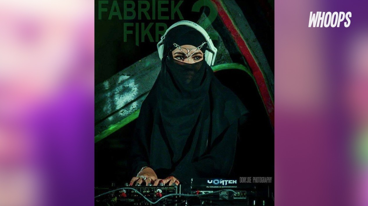 WHOOPS DJ Ini Jadi Sorotan Netizen Karena Bercadar Saat Tampil