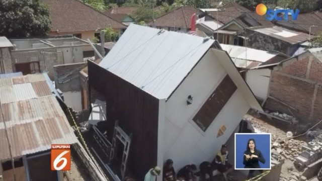 Kenang Gempa Lombok Pria Ini Buat Rumah Terbalik News Liputan6 Com